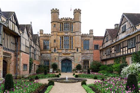 tudor architecture history